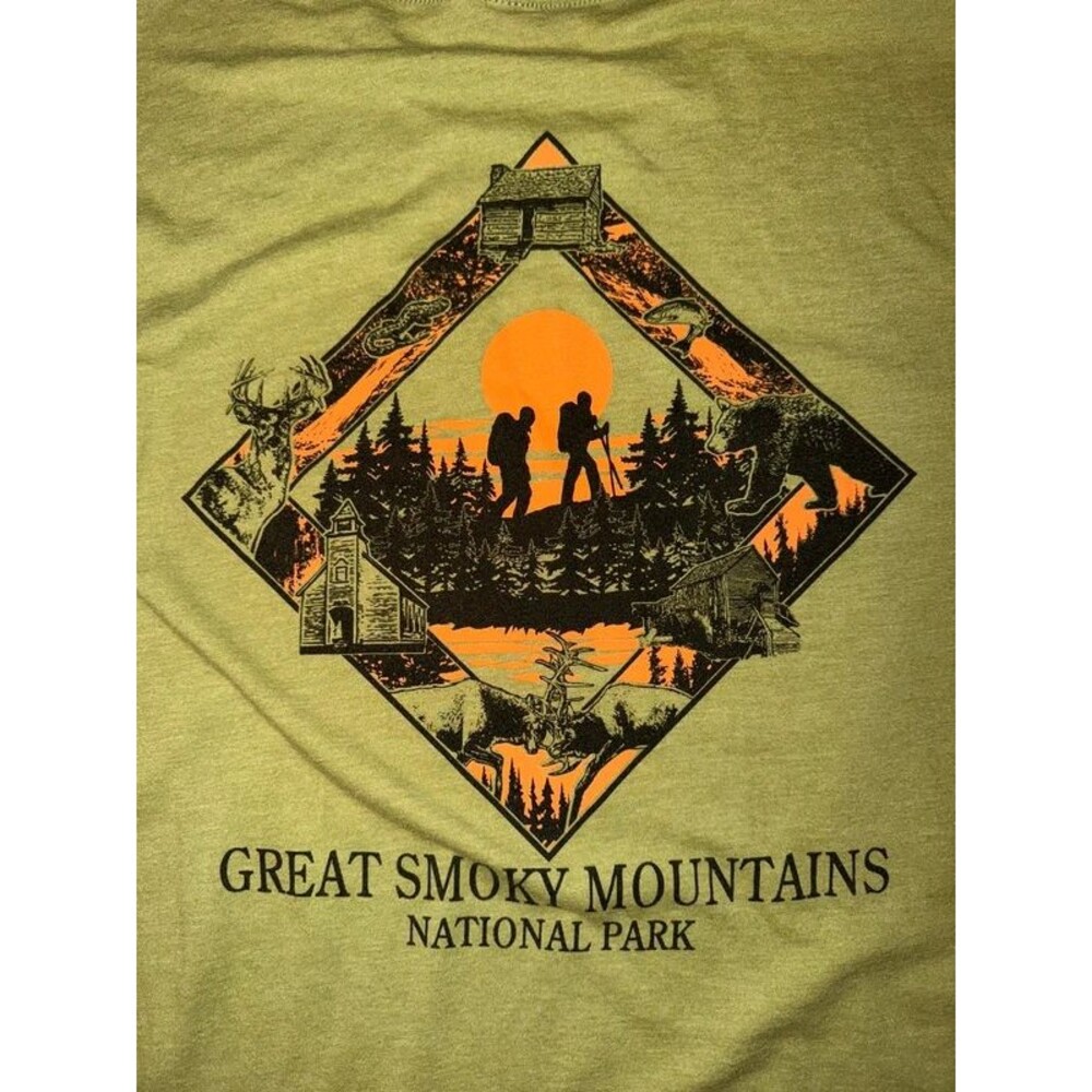 Great Smokey Mountains National Park Green T-Shirt Size Medium